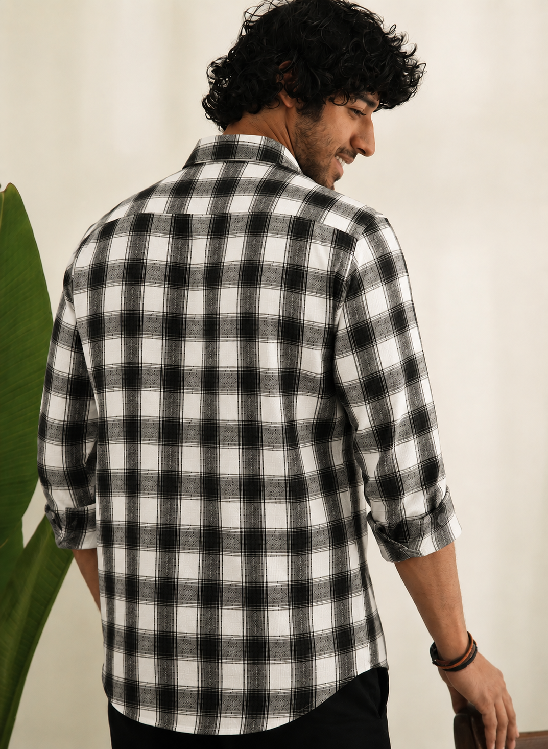 Slub  heavy  Checks Black Regular Fit Shirt